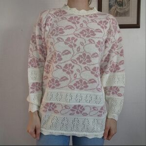 Vintage Floral Knit Scalloped Trim Sweater Size Medium
